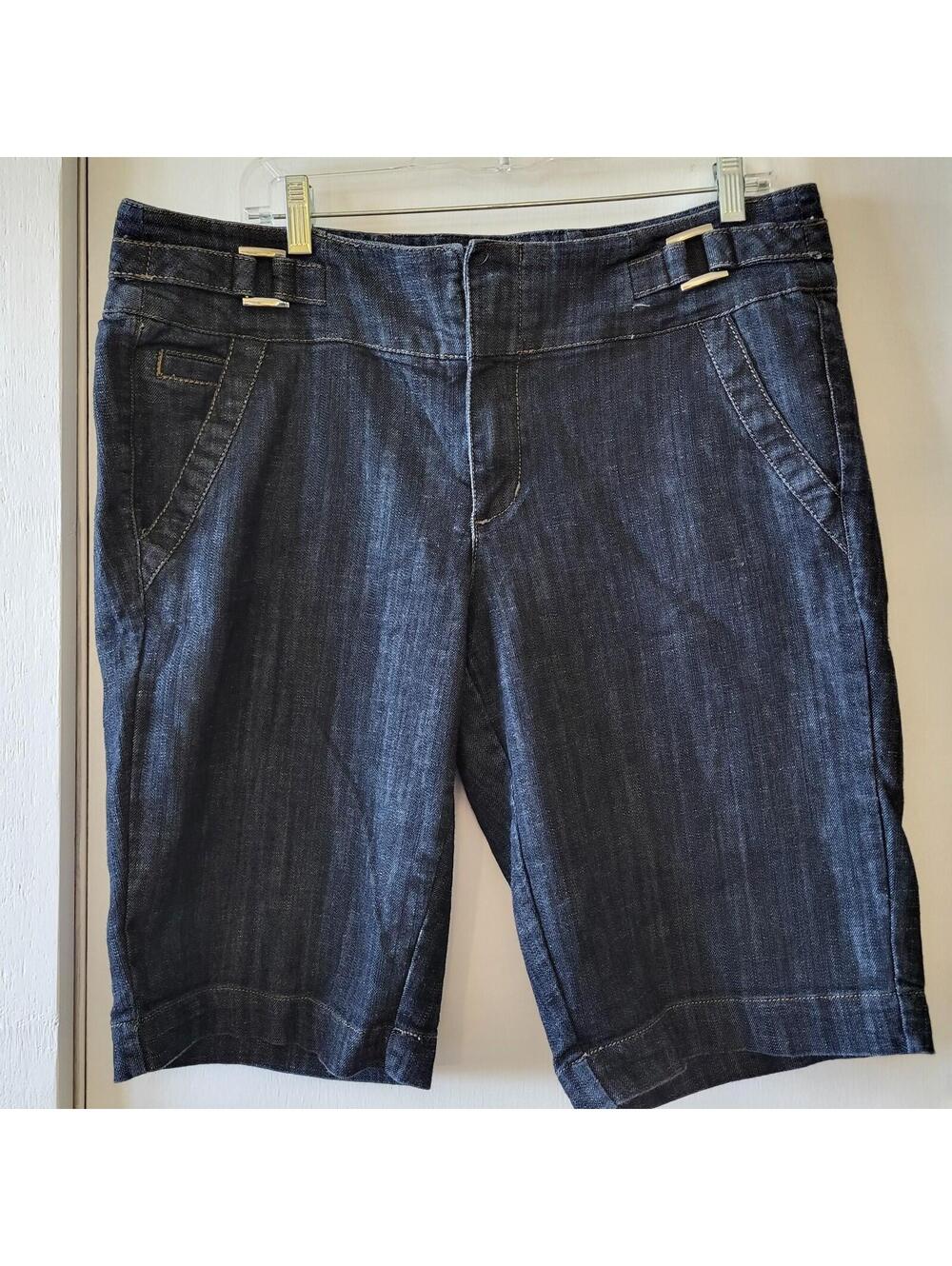 One 5 One dark blue denim Bermuda jean shorts with a stretchy fit Size 16